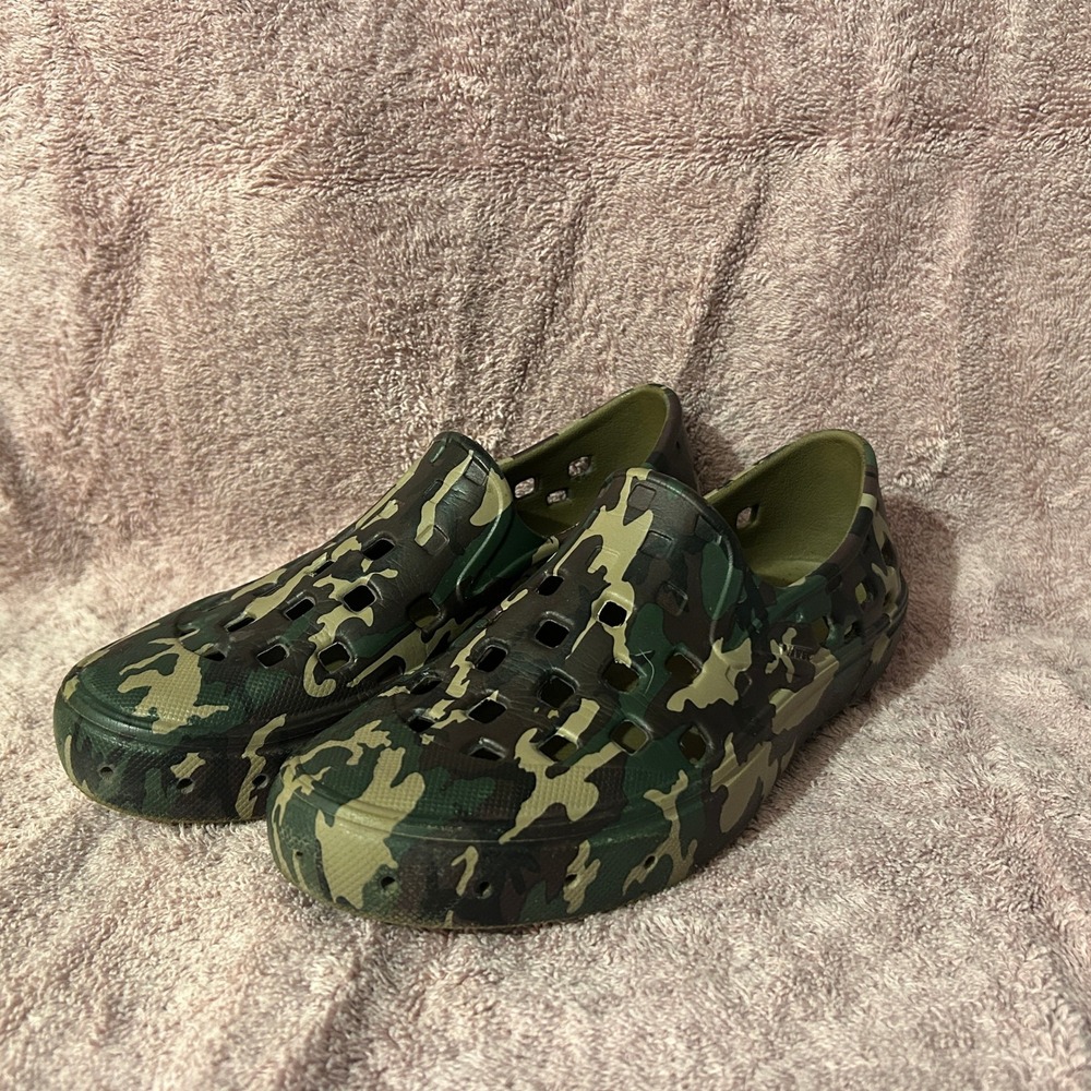 Vans Trek Slip-On Camouflage Water Proof Rubber Shoes Woodland Camo Size 3 Kids